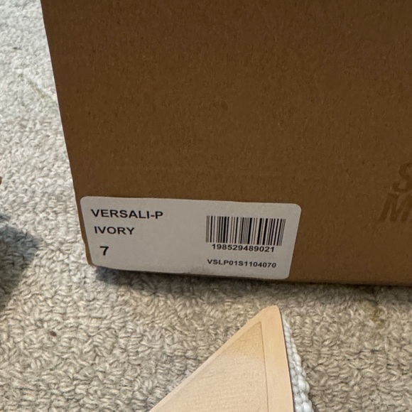 Steve Madden Ivory Pearl Adorned Heels - Picture 4 of 4